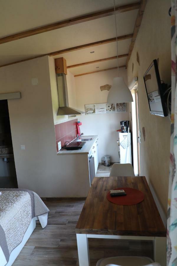 Svenniisland Apartment Benicolet Bagian luar foto
